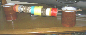 幅広テープの芯・木目調テープ・木の枝による自作マスキングテープ用ラック