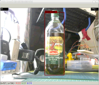 ChainerCV/YoloとWebカメラで100%ボトルと認識されたエクストラバージンオイル