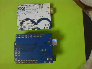 Arduino Uno Atmega16U2ボードと前回買ったUnoを比較(裏面)