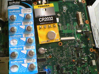dynabook Satellite T30 160C/5W用BIOS/CMOS内臓バックアップ電池をCR2032/LR44電池と比較