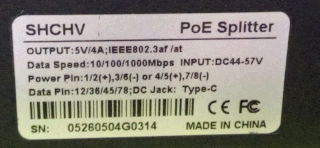 PoEスプリッタ Type C 5V/4A 1Gbps ブラック 本体仕様ラベル
